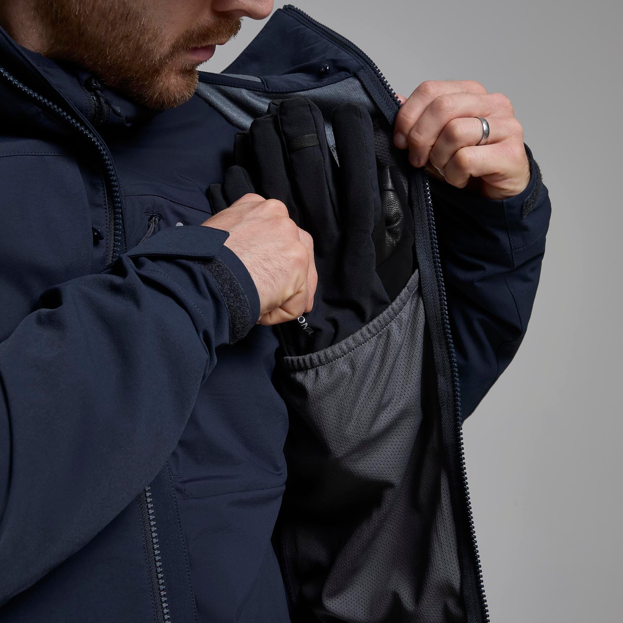 Montane Men's Nordes Hooded Softshell Jacket - Image 8