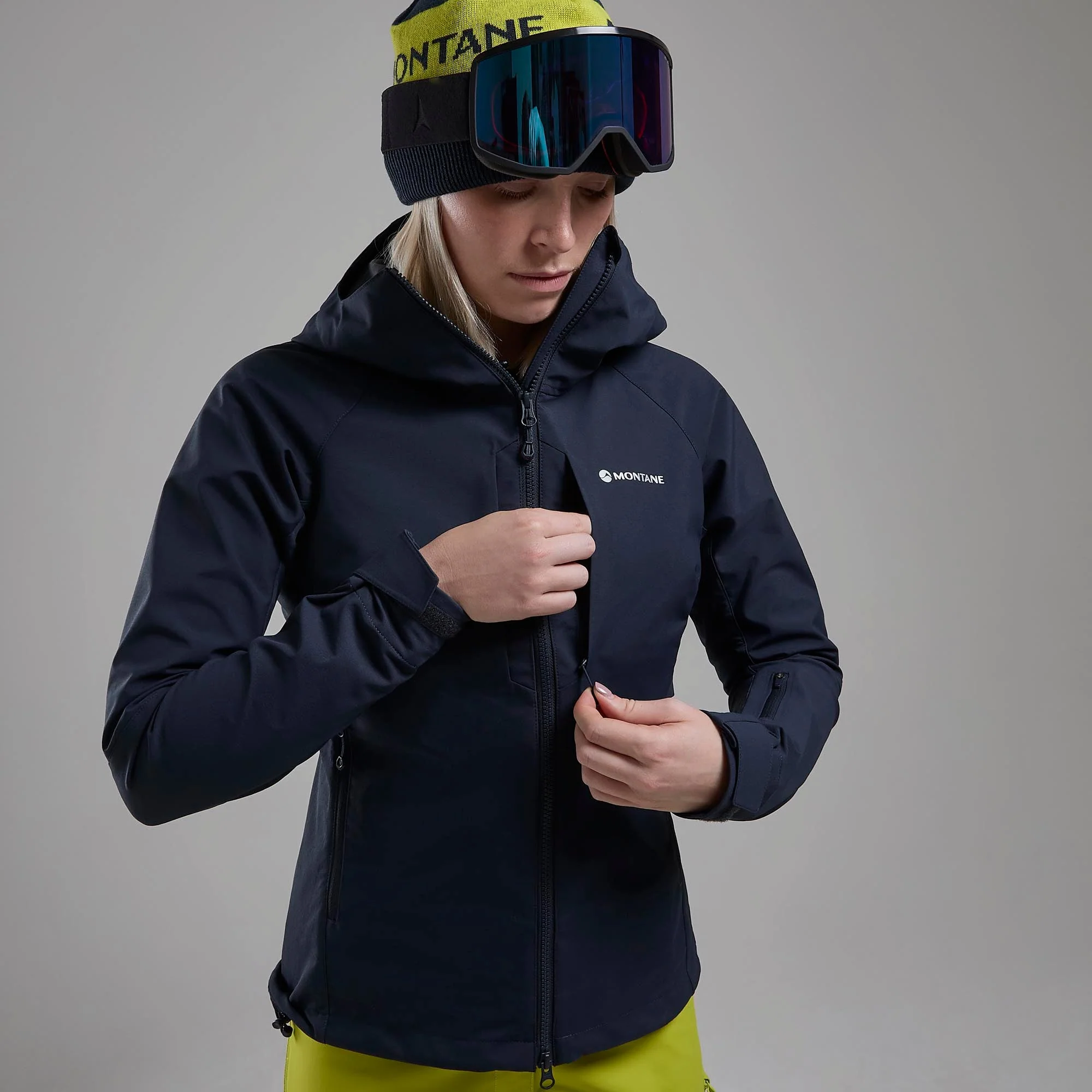 Montane Women's Nordes Hooded Softshell Jacket - Image 19